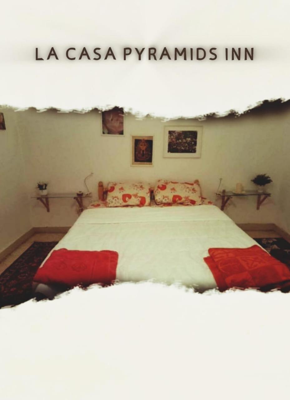 La Casa Pyramids *